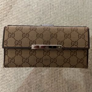 Authentic Gucci GG Canvas Long Wallet